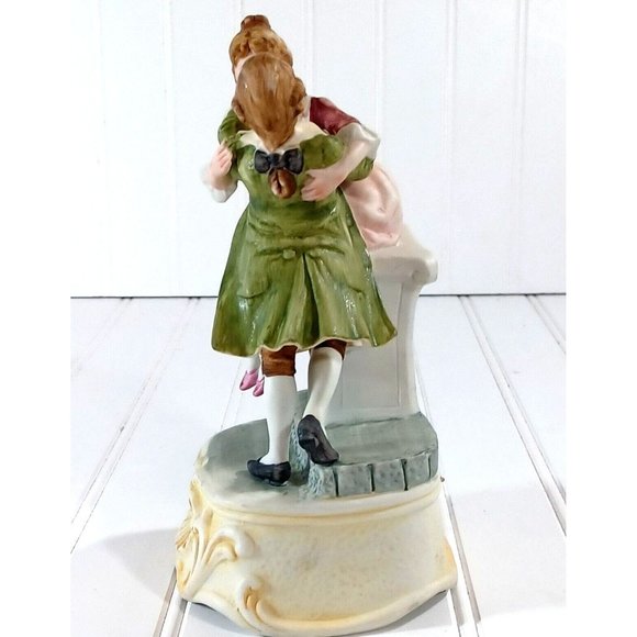 Vtg Lefton Music Box “A Time For Us" Young Couple On A Park Bench Figuri… - Picture 6 of 12